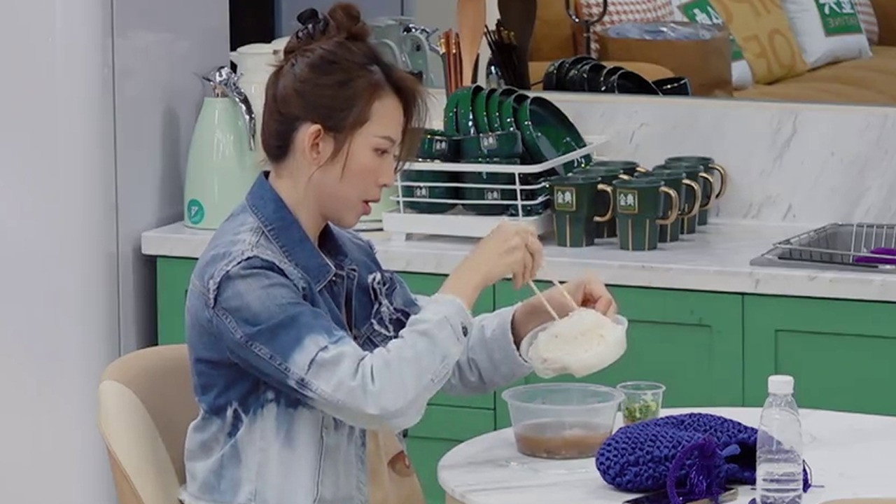 S4 &middot; Extra Version EP3