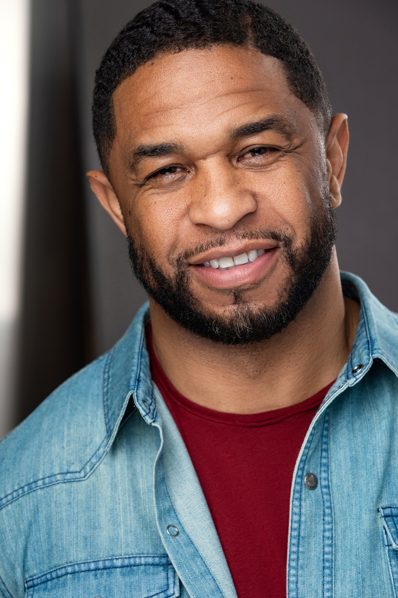 et billede af J. Elliott