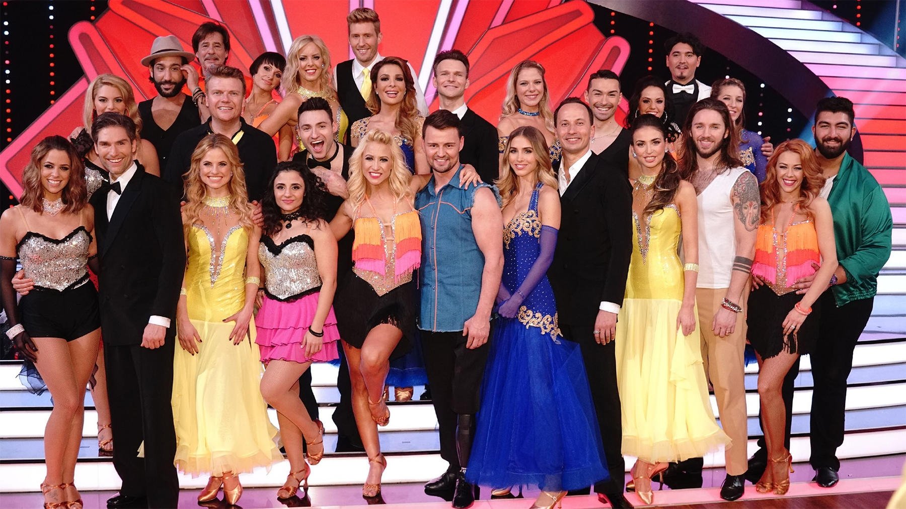 Let's Dance - Season 10 Episode 1 : Episodio 1 (2025)
