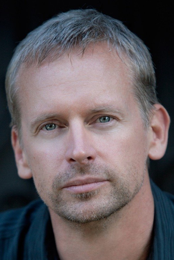 et billede af Steven Chester Prince