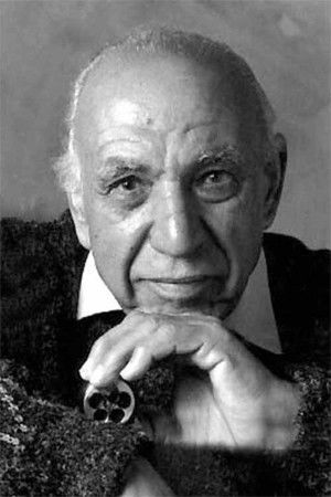 et billede af Salah Abu Seif