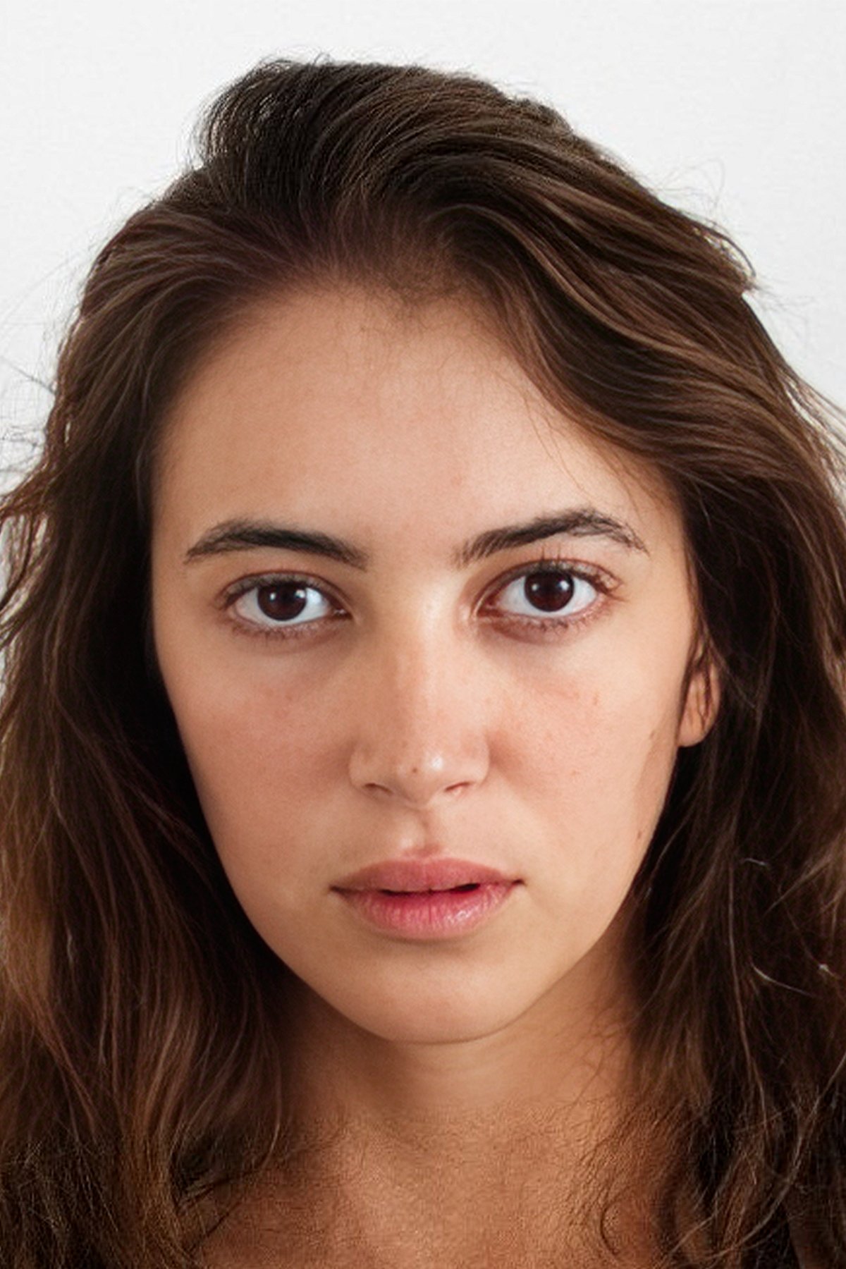 Nour Hajri as Nour