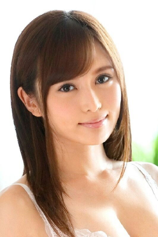 et billede af Saya Mikuni