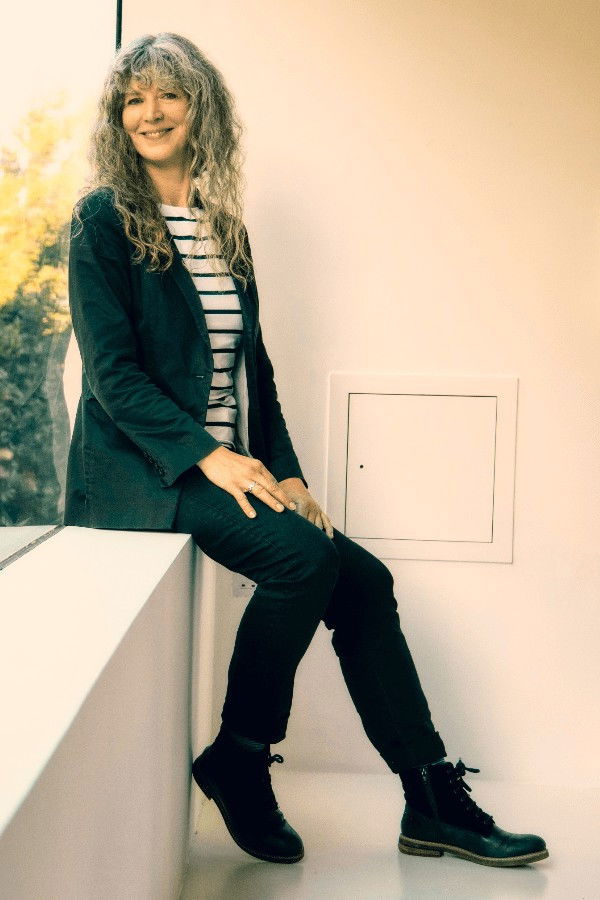 et billede af Claire Lindley