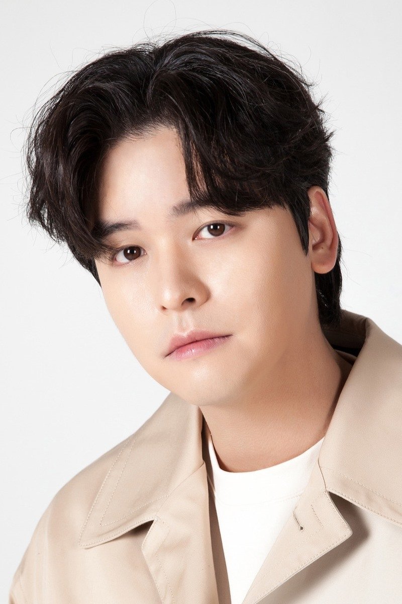 et billede af Lee Jang-woo