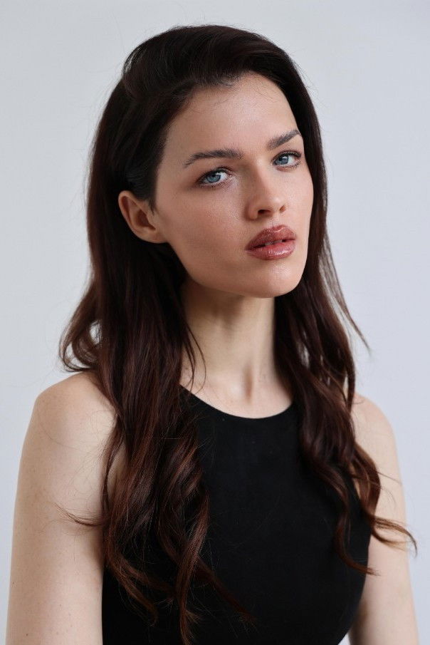 et billede af Sedona Legge