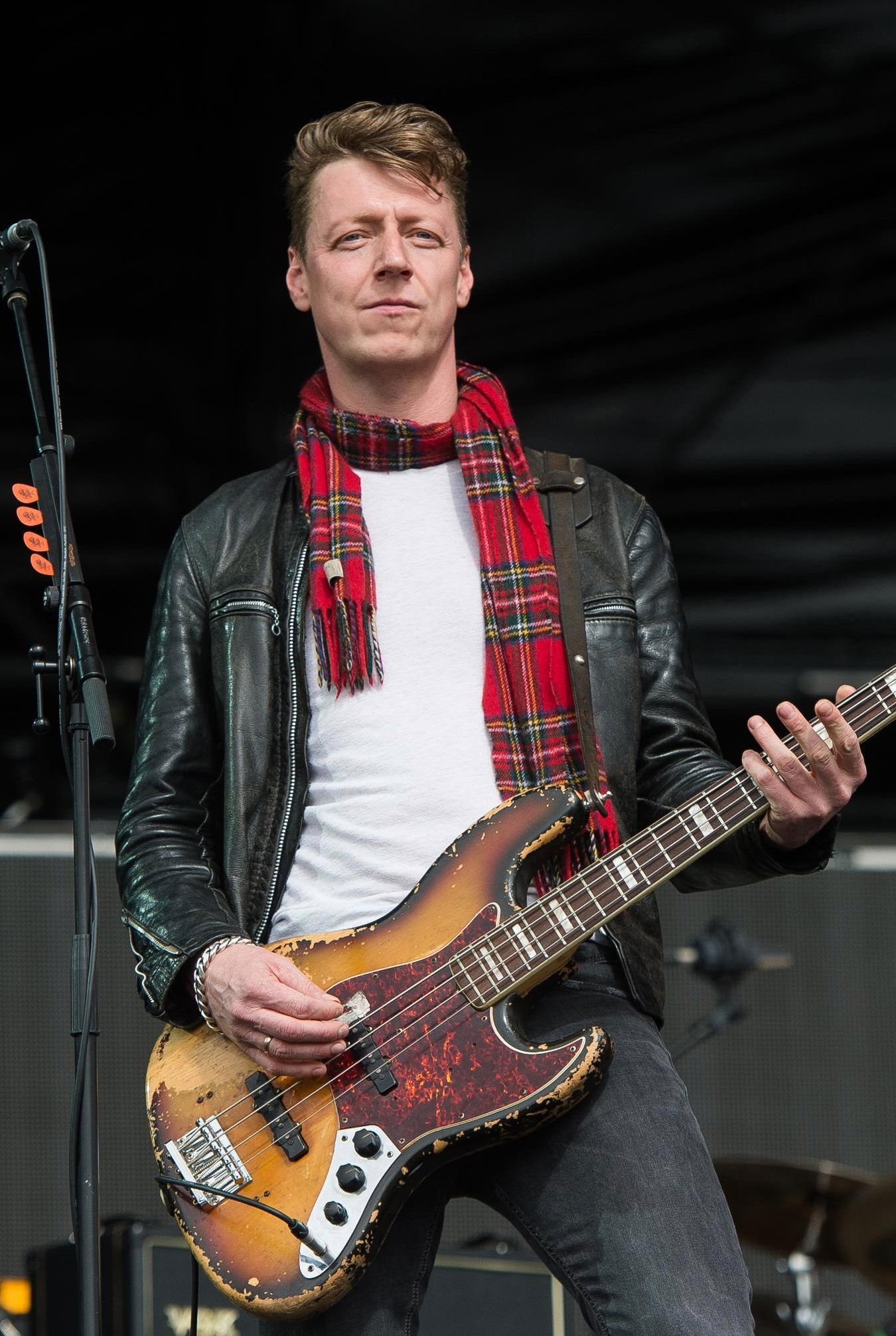 et billede af Dougie Payne