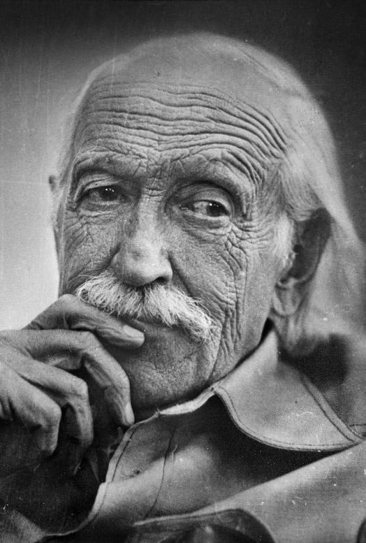 et billede af Leonid Obolensky