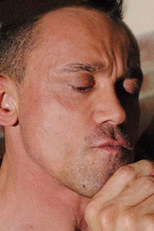 et billede af Simon Layton