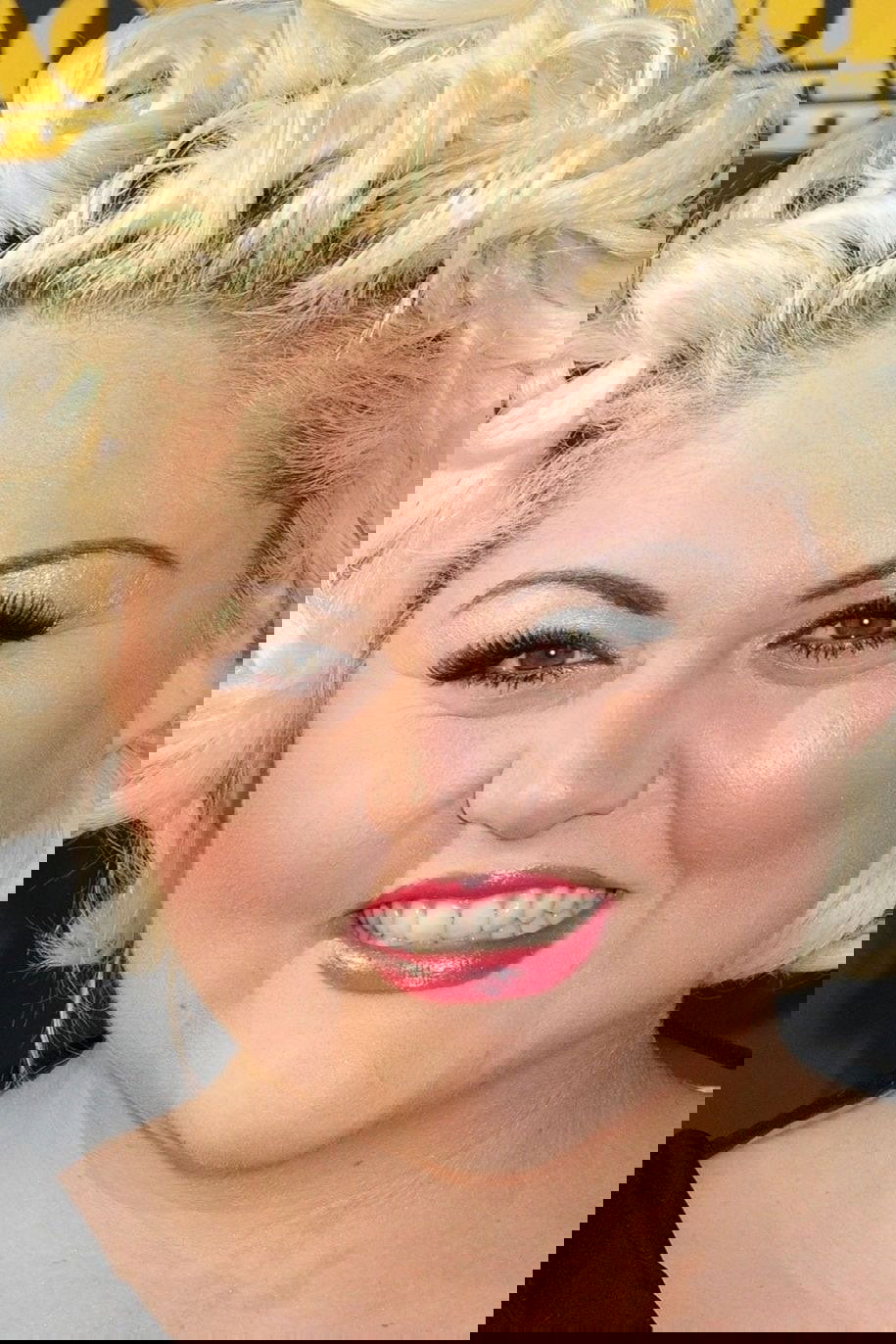 et billede af Lindsay Kay Hayward