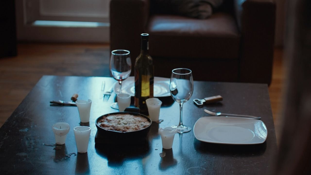 Cocktails for two ()