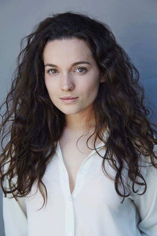 Clara Eon's picture in the cast