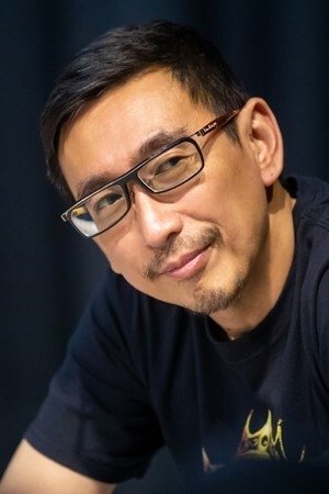 Shau-Ching Sung as Nina's Uncle