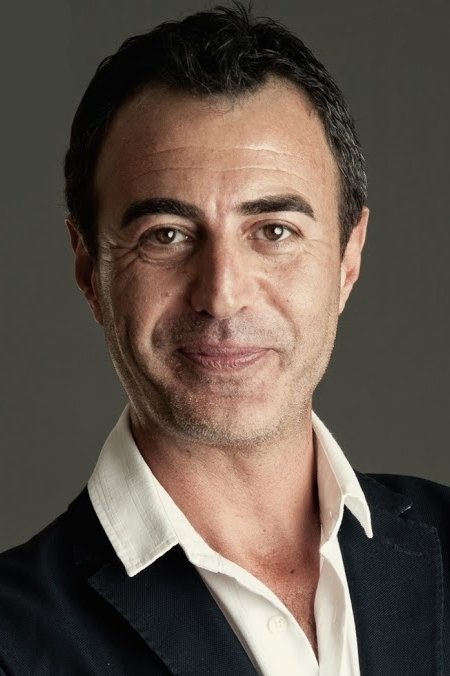 et billede af Süreyya Gürsel Evren