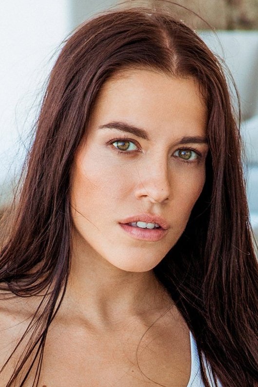 et billede af Eveline Dellai