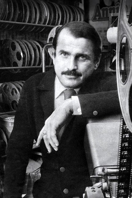 et billede af Andrew J. Kuehn