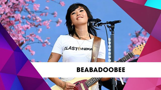 S29E82 · Beabadoobee