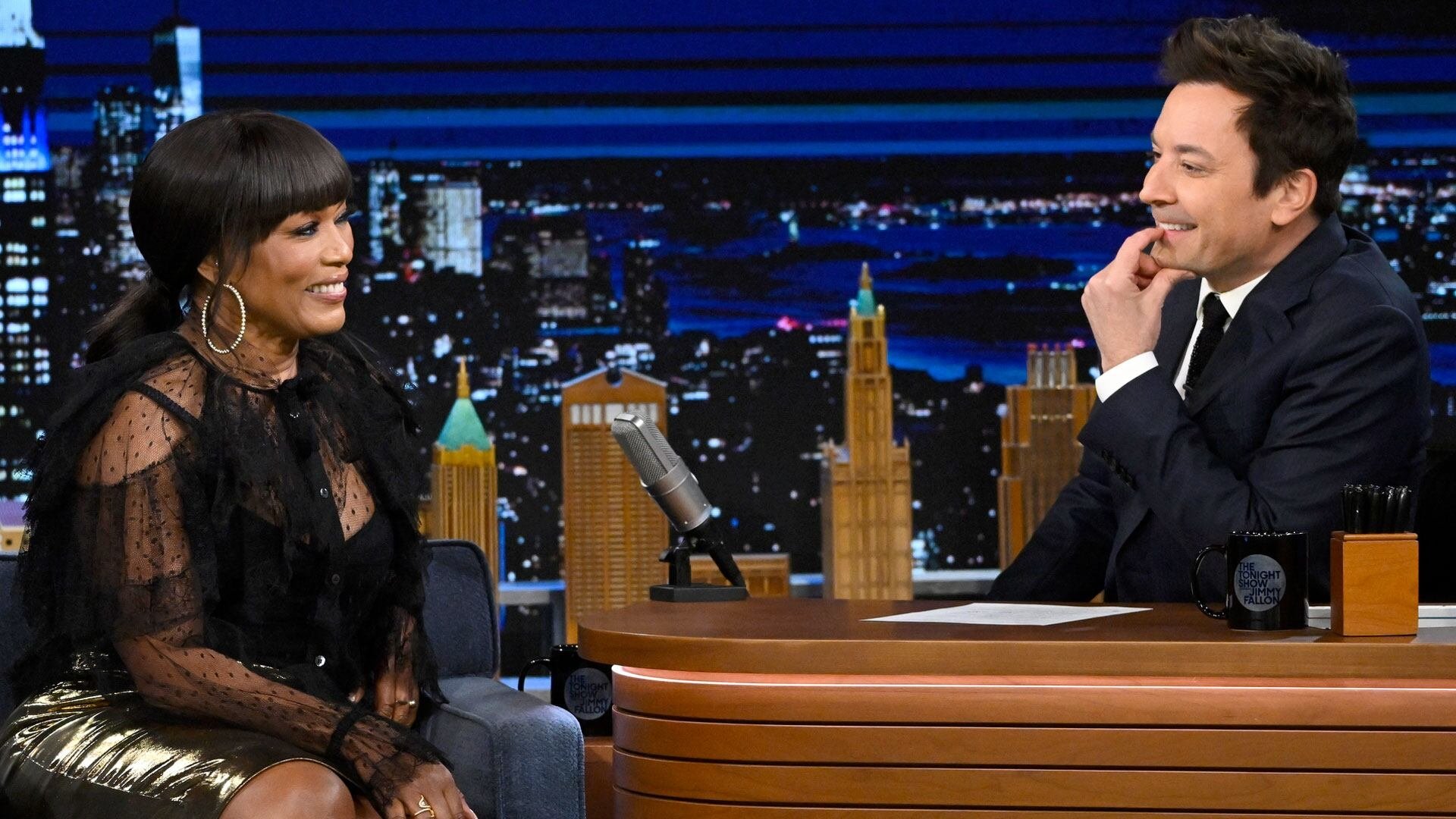 The Tonight Show Starring Jimmy Fallon Season 11 :Episode 96  Angela Bassett, Noel Fielding, Mitch Rowland, Ben Harper