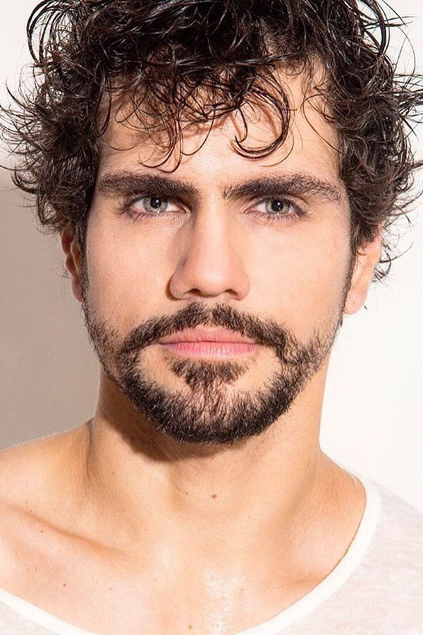 et billede af Ciro Sales