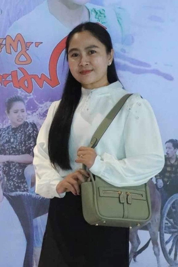 et billede af Mya Thin Chel