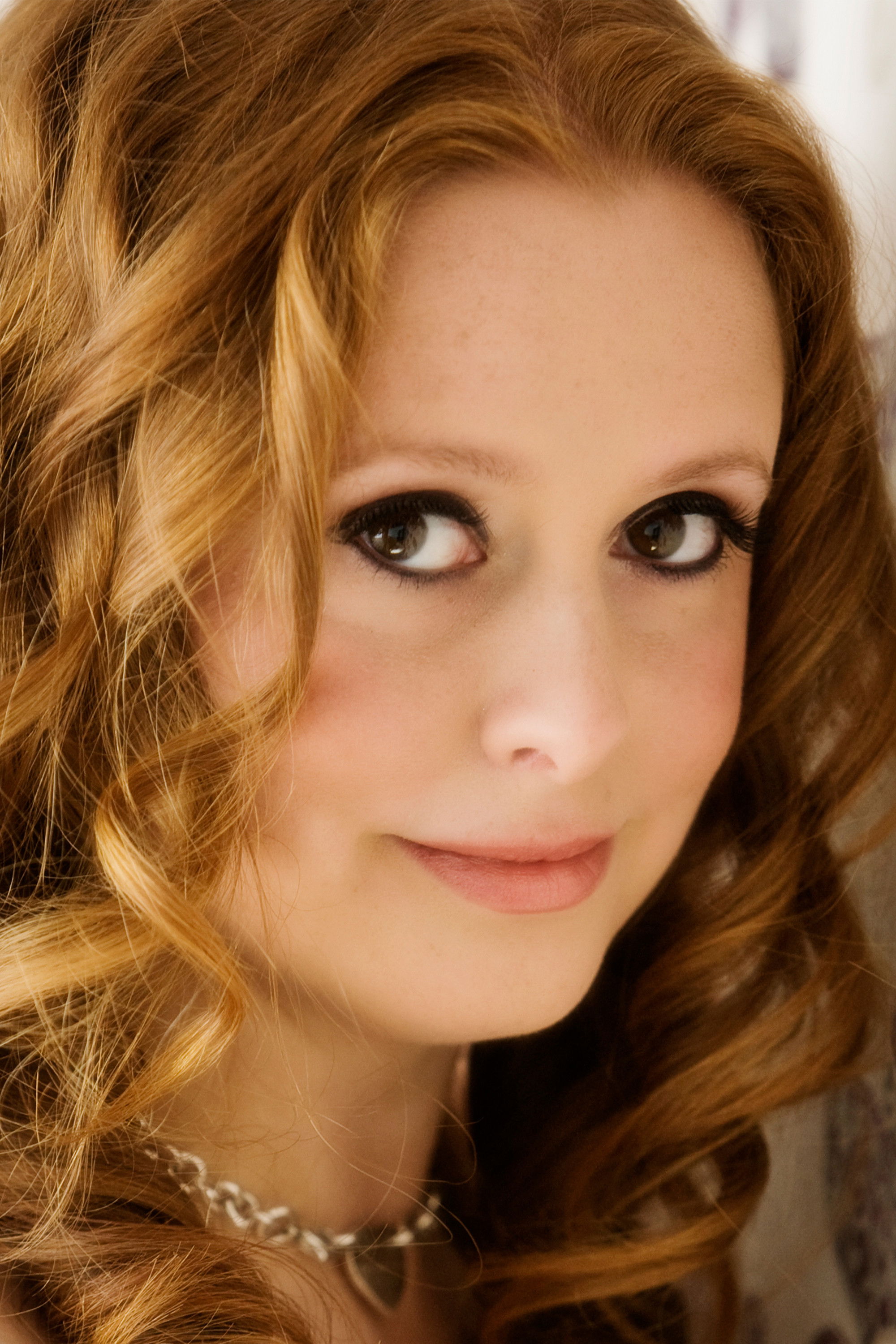 et billede af Julie Virtue