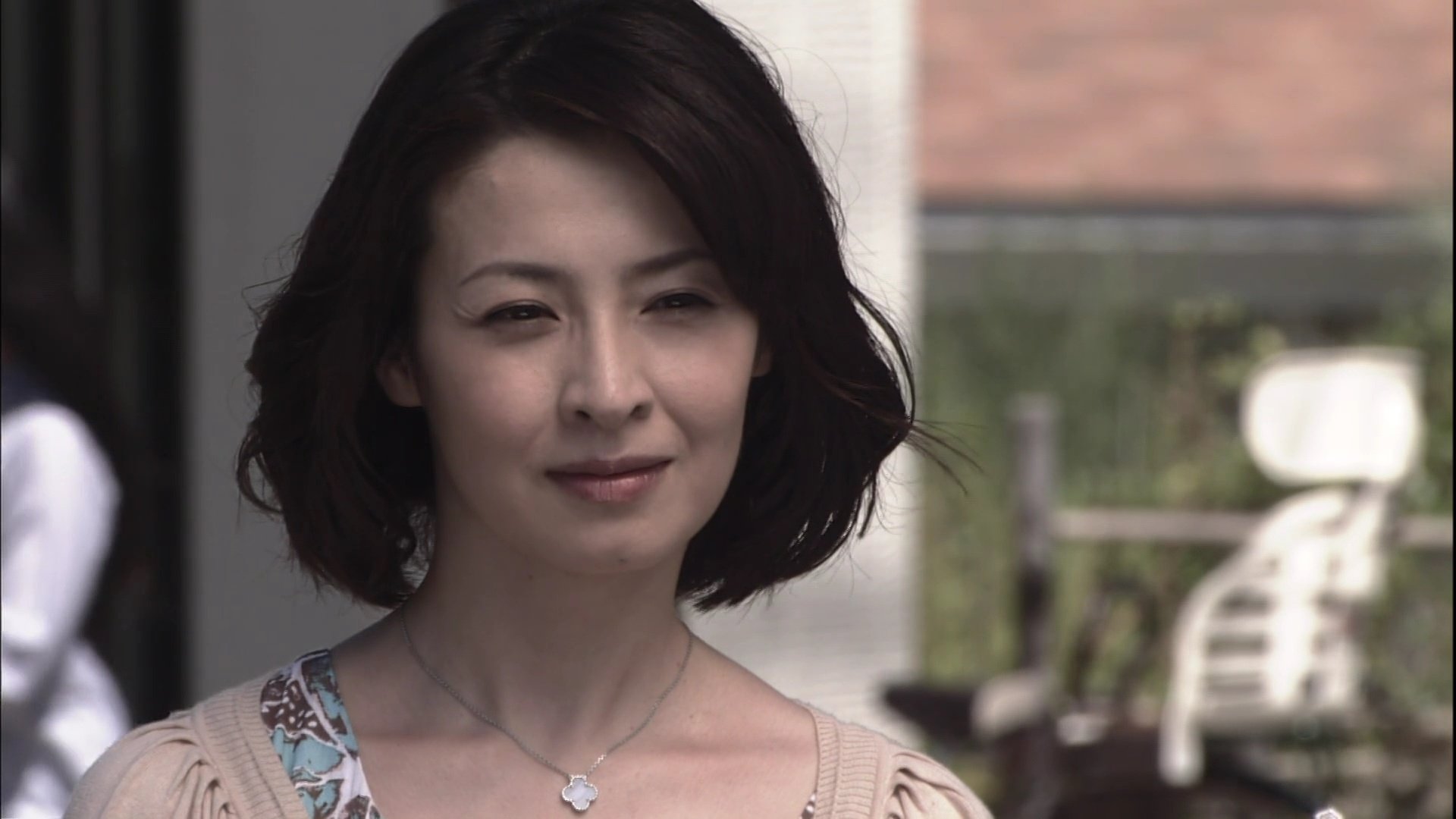 Beautiful neighbors. Рэйдан gjvnth. Рэйдан фото. Japanese actress Rei dan speaks Foreign languages.