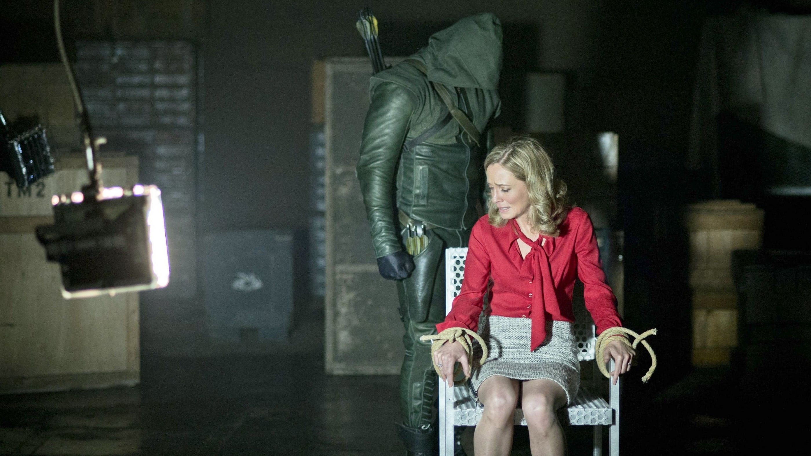 Arrow Season 1 :Episode 22  Darkness on the Edge of Town