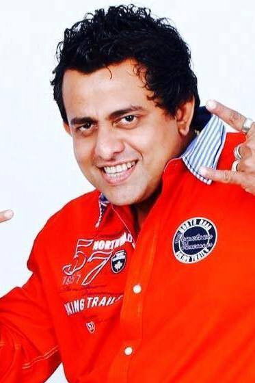 et billede af Franco Simon