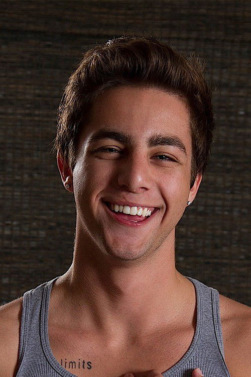 et billede af Travis Groves