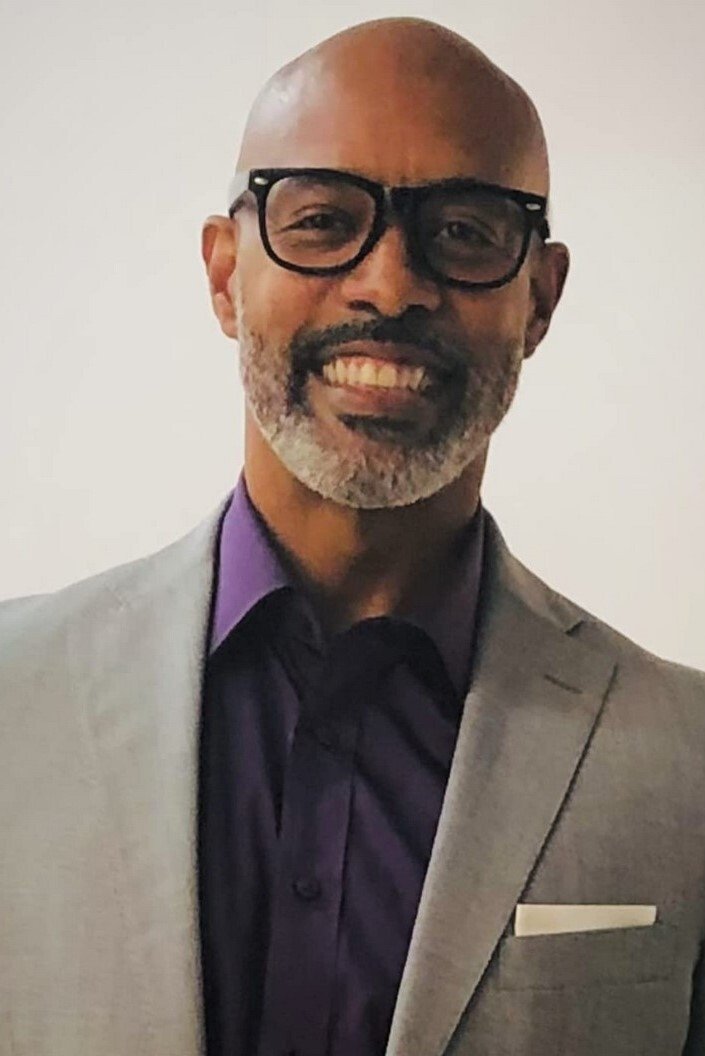 et billede af Darcas Macopson