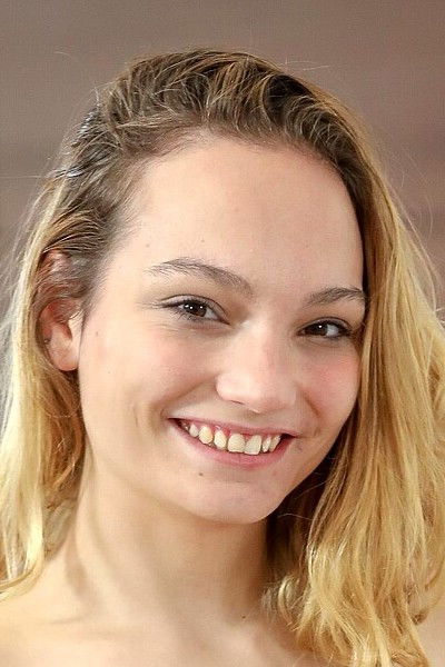 et billede af Lina Lee