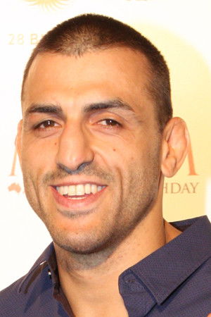 et billede af George Sotiropoulos