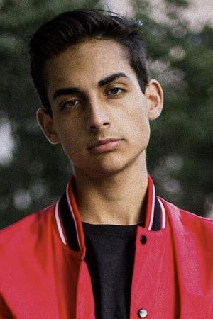 et billede af Elijah Macias