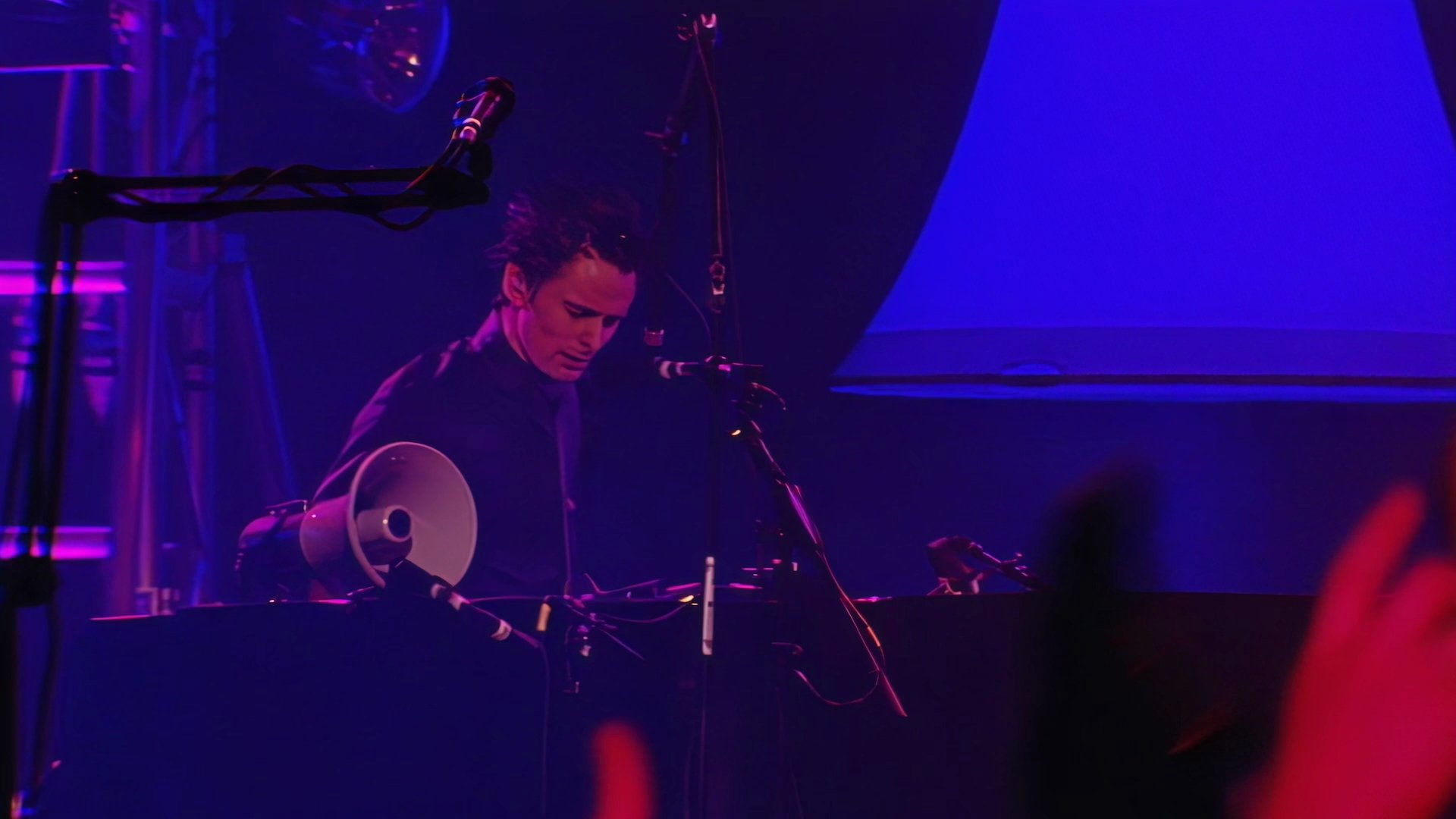 Muse: Hullabaloo - Live At Le Zenith - Paris (2002)