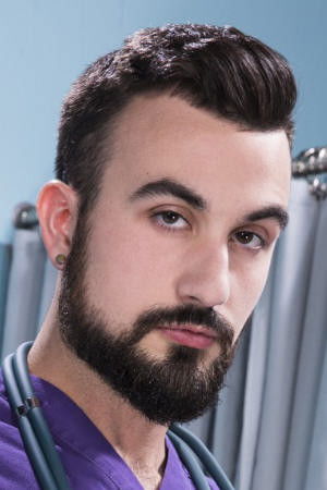 et billede af Mason Lear