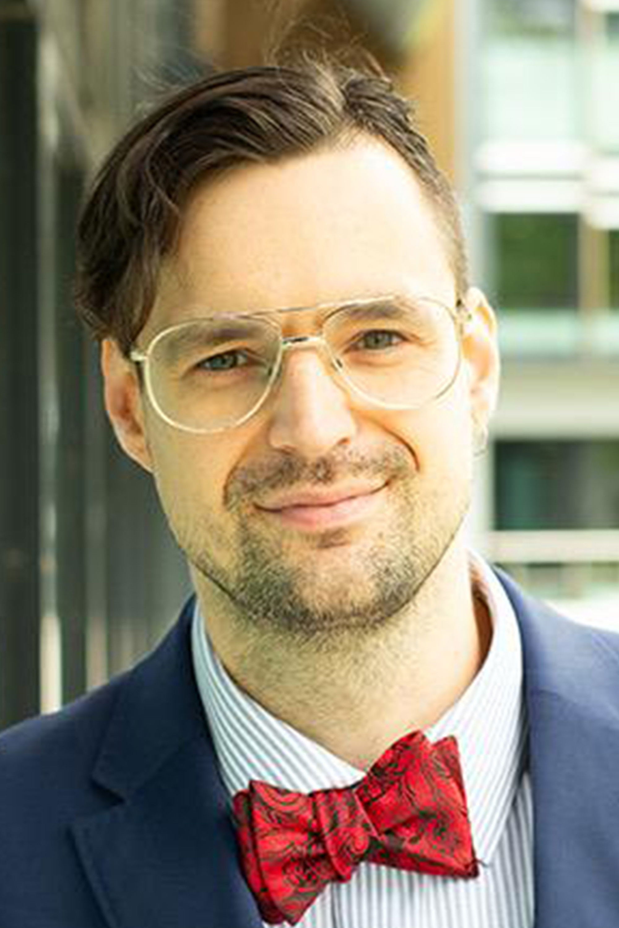 et billede af T. Luke Holmes