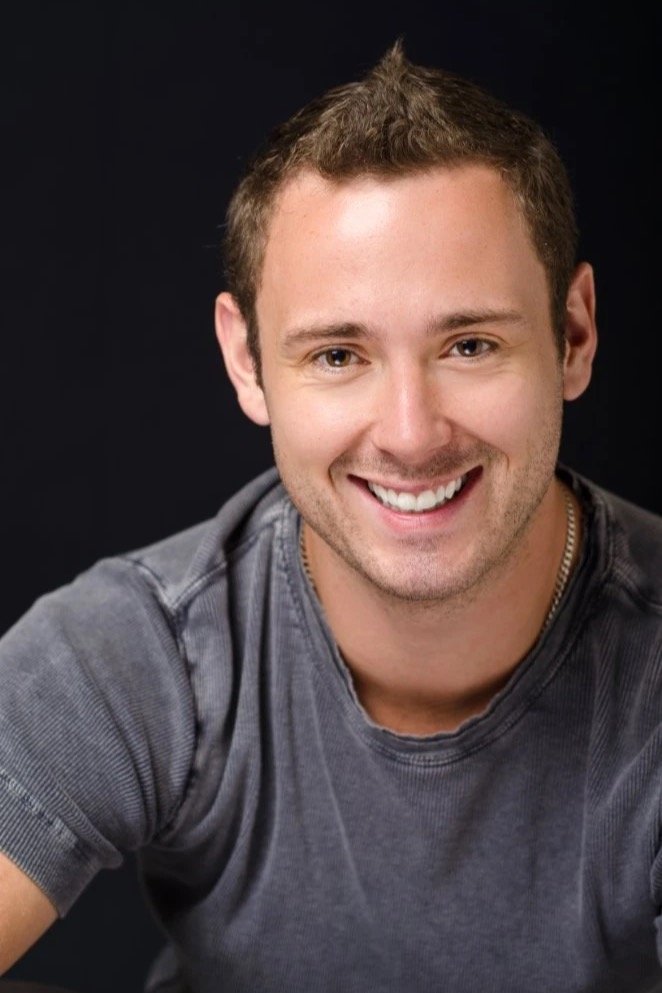 et billede af James Young