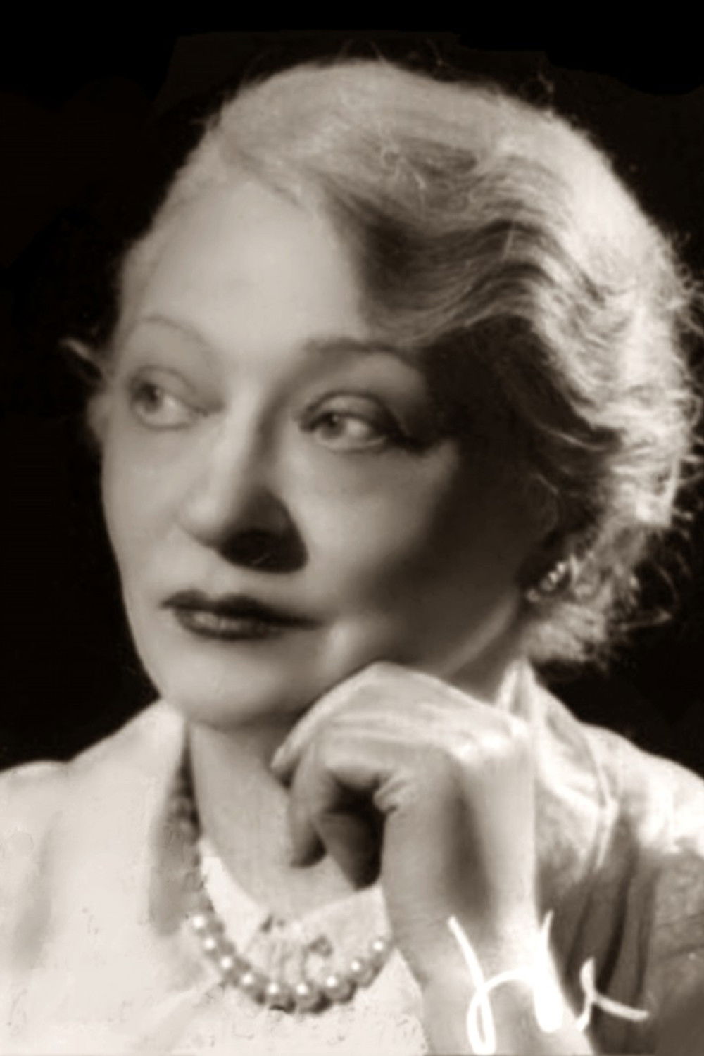 et billede af María Esther Buschiazzo