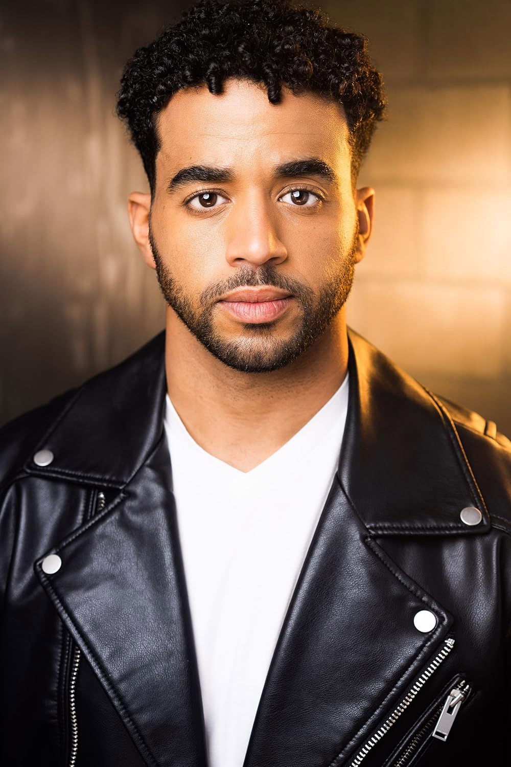 et billede af Thony Mena