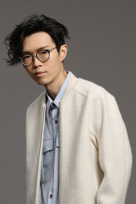 et billede af Khalil Fong