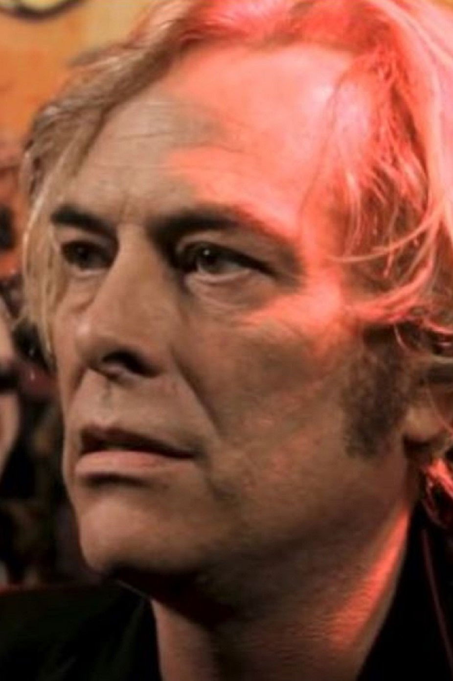 et billede af Scott Warren