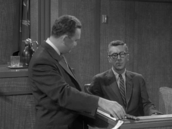 Prisoners' Wives S04E05 backdrop