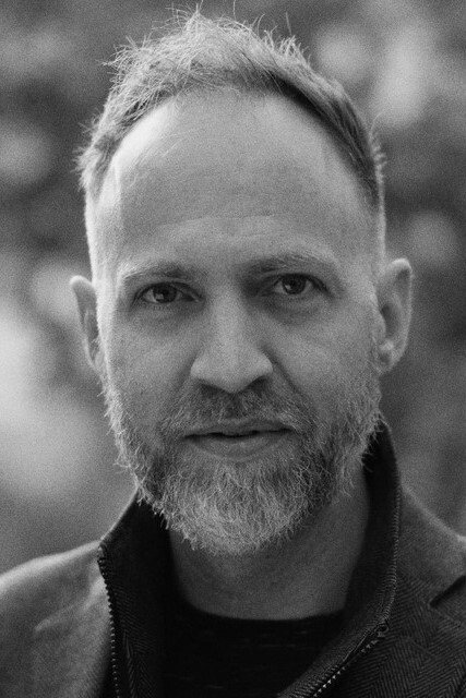 et billede af Nathan Johnson