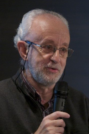 et billede af Carlos F. Heredero