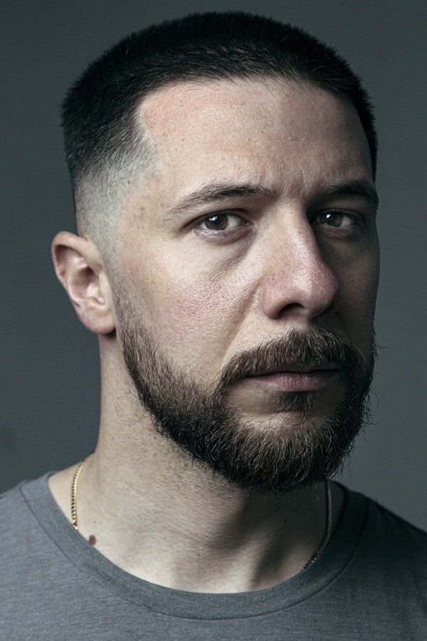 Rom Blanco as Francois (as Romanos Kassimis)