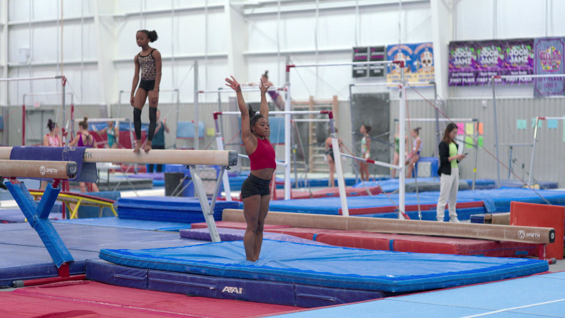 Simone Biles vuelve a volar
