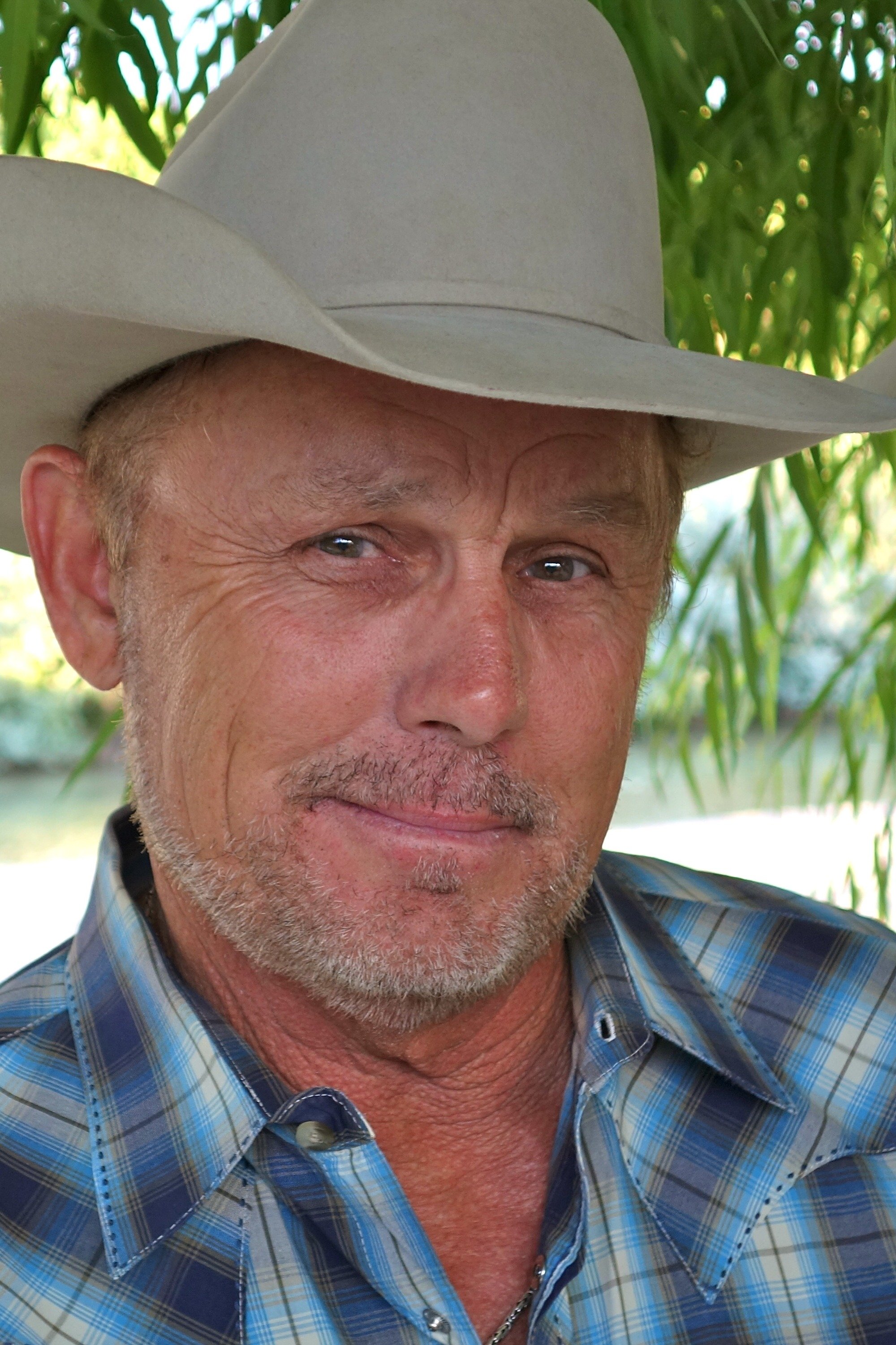 et billede af Curtis Akin