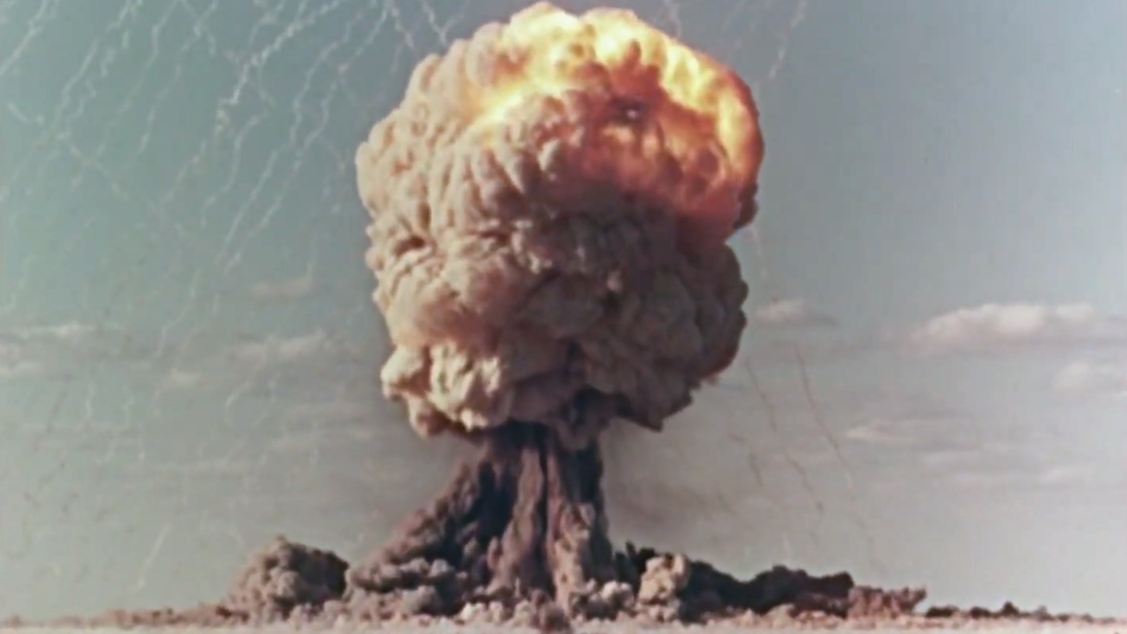 Atomic: Living in Dread and Promise (2015)