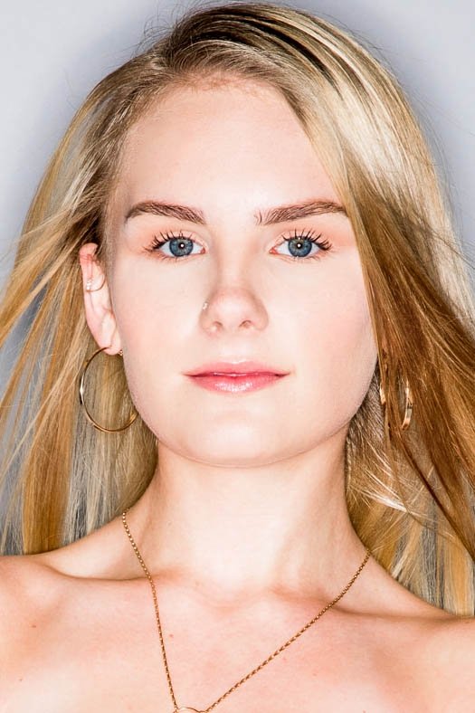 et billede af Natalie Knight