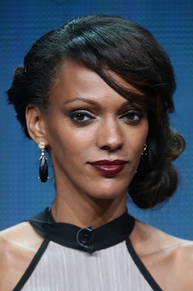 et billede af Judi Shekoni